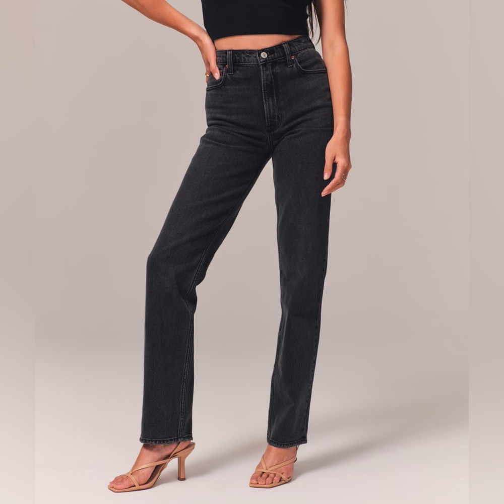 Abercrombie and Fitch The 90s Straight Ultra High Rise Jeans